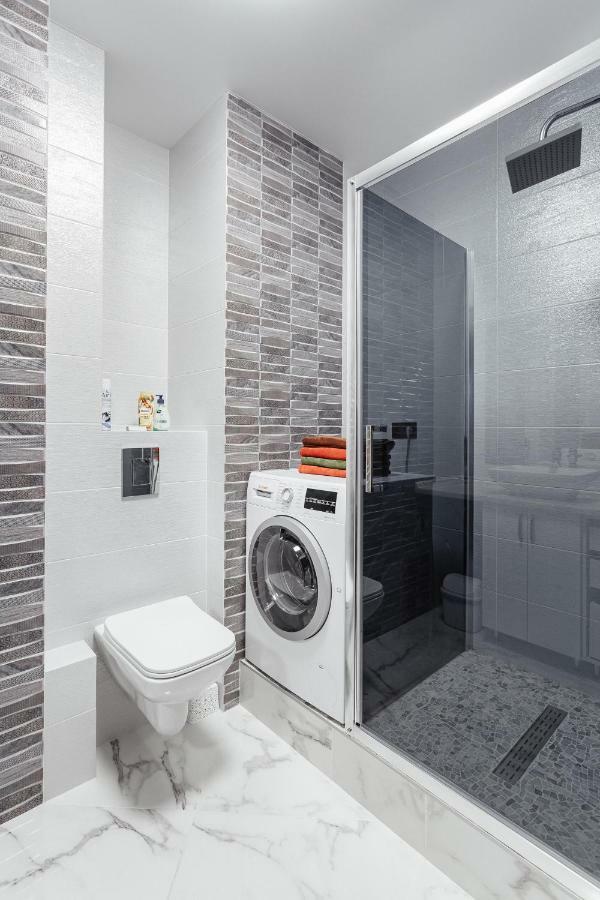 Apartments In Arcadia Vip Odesa Exterior photo
